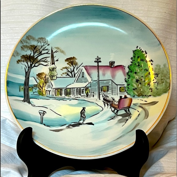 Norcrest Japan (1950), Scene of snow covered church. Display Plates. - Picture 1 of 4